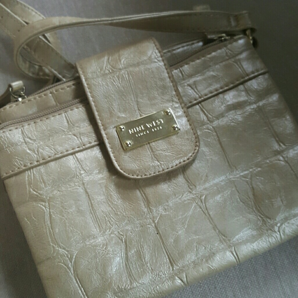 Champagne Nine West Crossbody